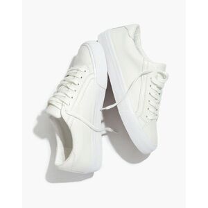 Madewell • Sidewalk Low-Top Sneakers in Leather white cream lace up